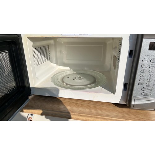 115 - COOKWORKS MICROWAVE