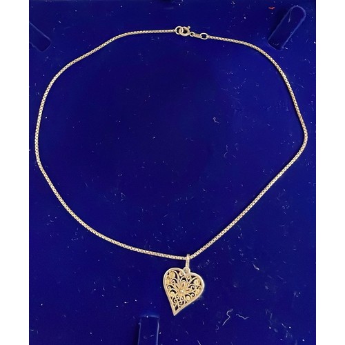 36 - SILVER NECKLACE AND HEART PENDANT