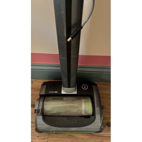 318 - GTEC VACUUM CLEANER