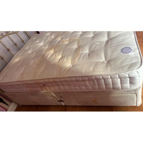 352 - DOUBLE DIVAN BED SET WITH STORAGE / MATTRESS HAS MARKS