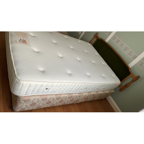 353 - DOUBLE DIVAN SET WITH HEAD BOARD