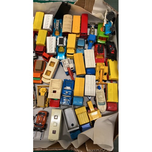 435 - LARGE QTY OF DIE CAST MODELS CARS / CLEAN