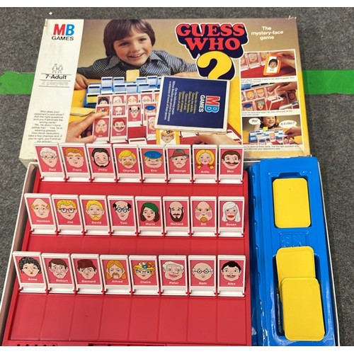 424 - 5 X MB BOXED BOARD GAMES