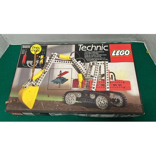 404 - LEGO 8851 DIGGER