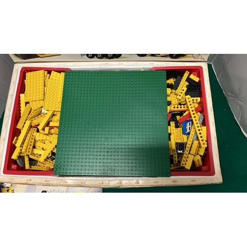 402 - LEGO 744 BOX SET