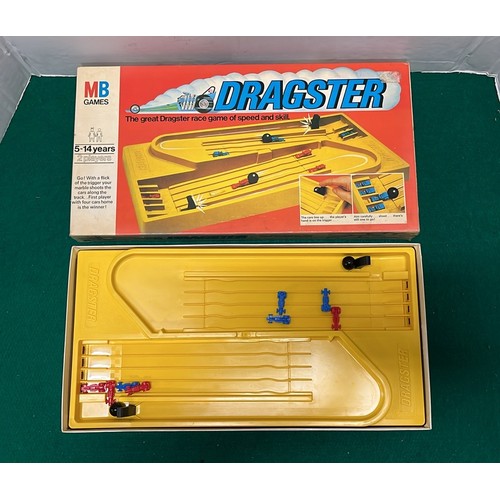 399 - 1982 MB GAMES DRAGSTER