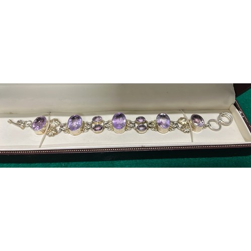 139 - LARGE AMETHYST BRACELET