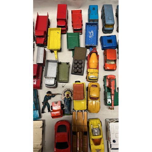 143 - QTY OF DIE CAST MODEL CARS