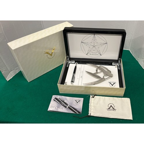 150 - VISCONTI WRITING SET BOXED - Pen possibly a Swan & Edgar - see pictures