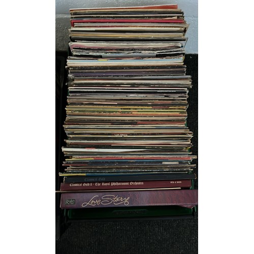 216 - MIXED ARTIST AND MUSIC LPS