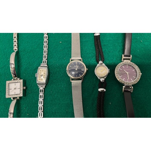 34 - SELECTION OF WATCHES