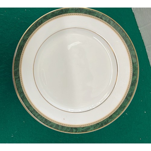 238 - SIX ROYAL DOULTON GREEN MARBLE PLATES