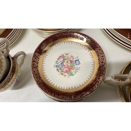 576 - ROYAL HARVEY TABLE WARE