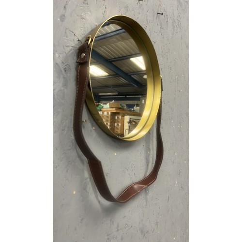 726 - ROUND WALL MIRROR WITH LEATHER STRAP