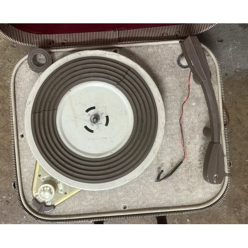 690 - VINTAGE RECORD PLAYER