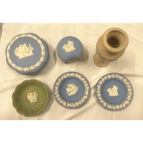 632 - WEDGWOOD BLUE AND GREEN JASPER WARE