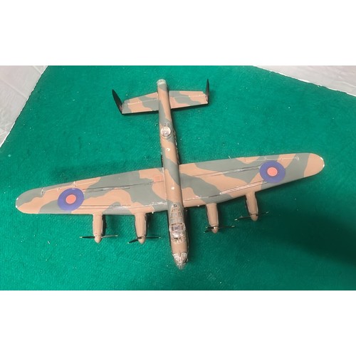 669 - LARGE PLASTIC KIT MADE SPITE FIRE AND LANCASTER