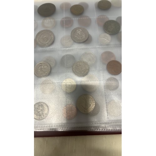 810 - 400 WORLD COINS