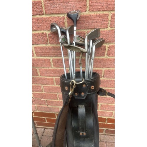 787 - GOLF CLUBS AND CADDY / USED