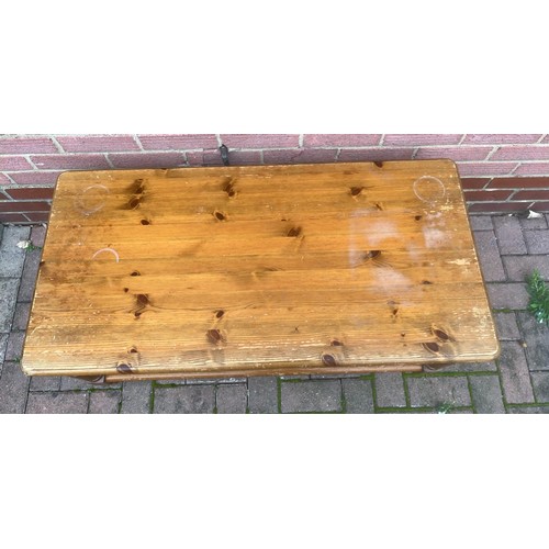 780 - PINE COFFEE TABLE