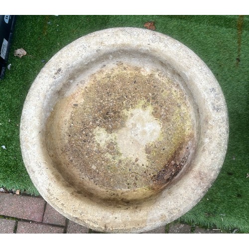 772 - LARGE GARDEN BIRD BATH