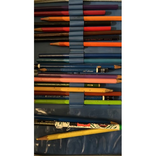 222 - MIXED PENS AND MORE