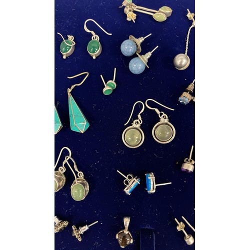 185 - SELECTION OF MIXED EARRINGS