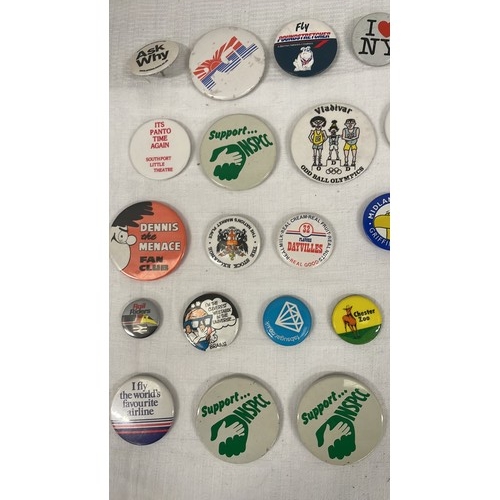 161 - SELECTION OF PIN BADGES