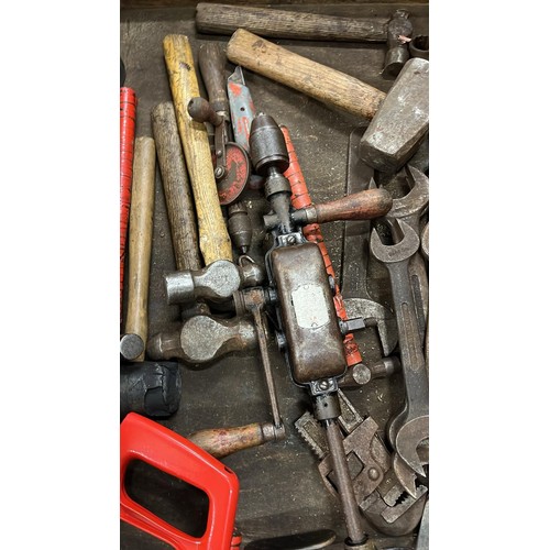 140 - ASSORTMENT OF HAND TOOLS