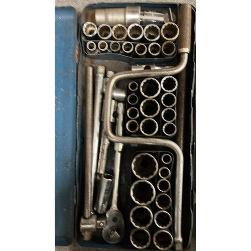 118 - HAZEL SOCKET SETS