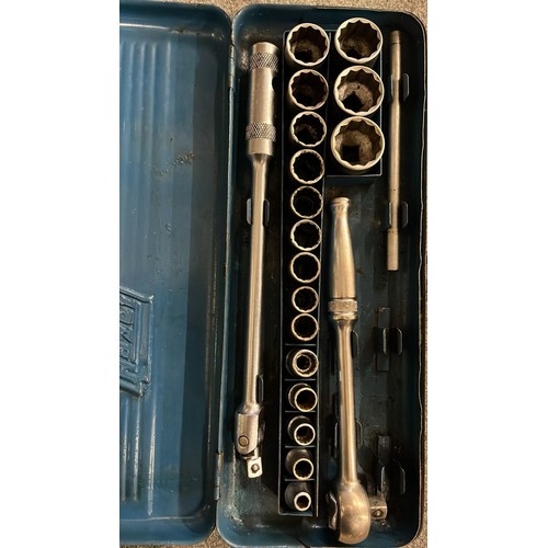 118 - HAZEL SOCKET SETS