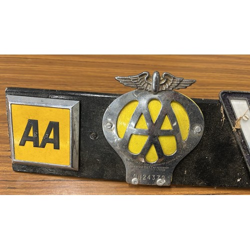 84 - MOUNTED CAR CLUB BADGES