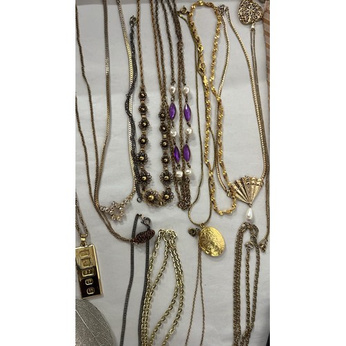 52 - QTY OF NECKLACES