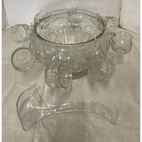 36 - GLASS PUNCH BOWL SET