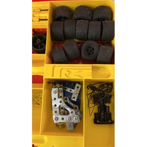 32 - MECCANO PARTS WITH CASE