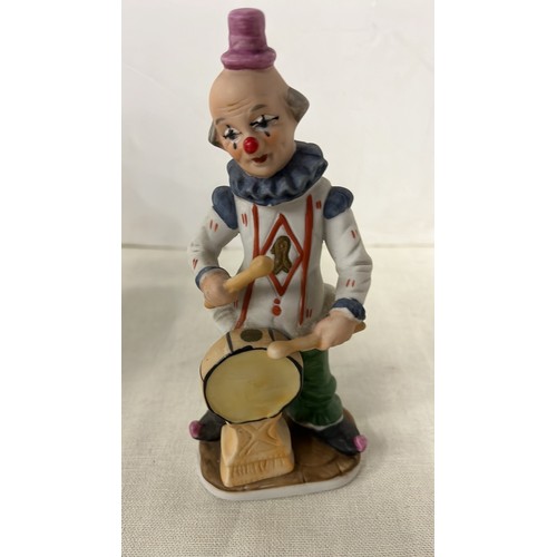 2 - SELECTION OF CLOWN FIGURES