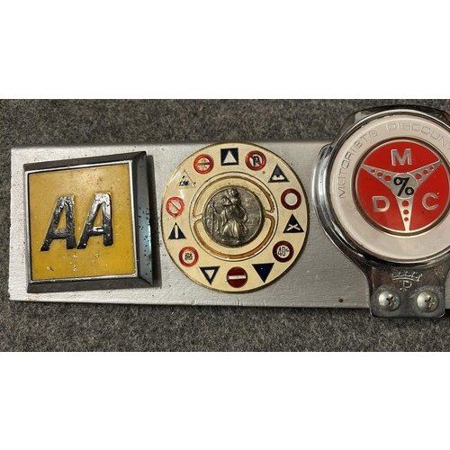 83 - MOUNTED CAR CLUB BADGES