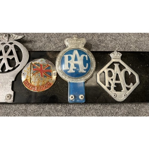 82 - MOUNTED CAR CLUB BADGES