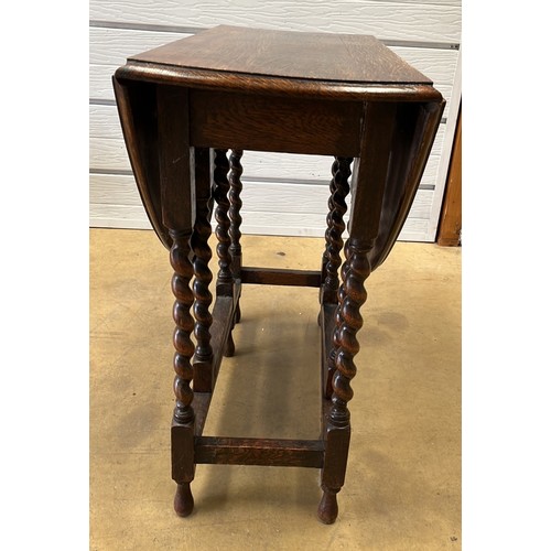 323 - OAK BARLEY TWIST GATE LEG TABLE