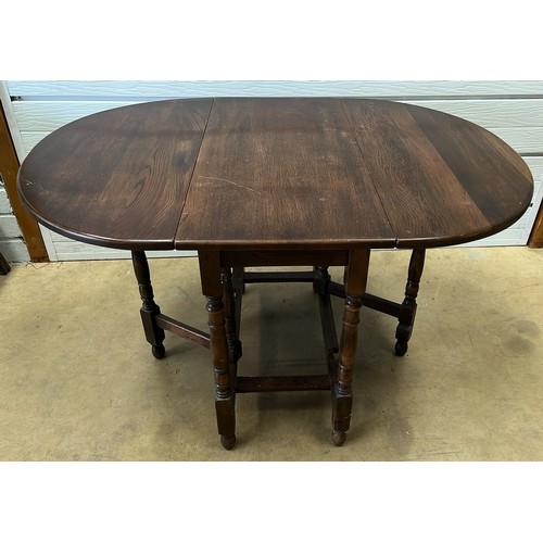 333 - OAK GATE LEG TABLE