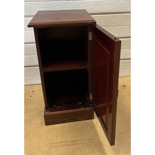 340 - MAHOGANY BEDSIDE CUPBOARD