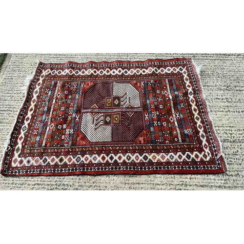 371 - RED OVER RUG