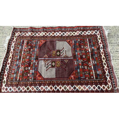 371 - RED OVER RUG