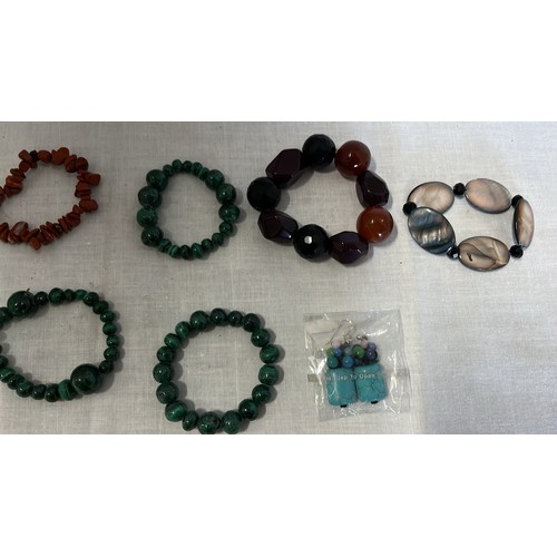 271 - MIXED NEW GEM STONE BRACELETS TO INCLUDE MALACHITE