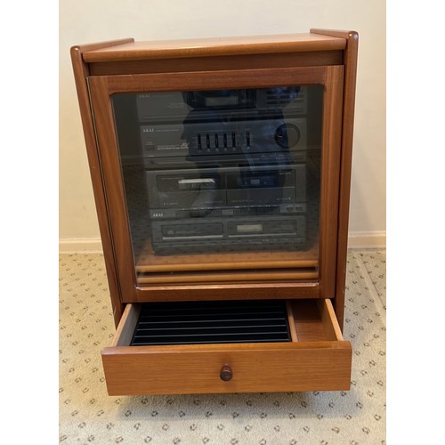 419 - PARKER KNOLL HIFI CABINET