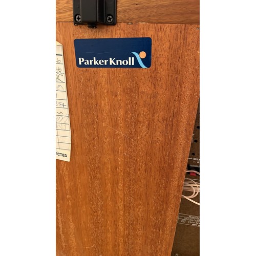 419 - PARKER KNOLL HIFI CABINET