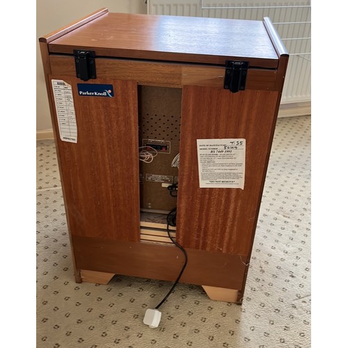 419 - PARKER KNOLL HIFI CABINET