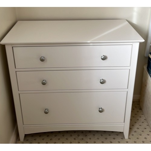 432 - WHITE CHEST OF DRAWERS