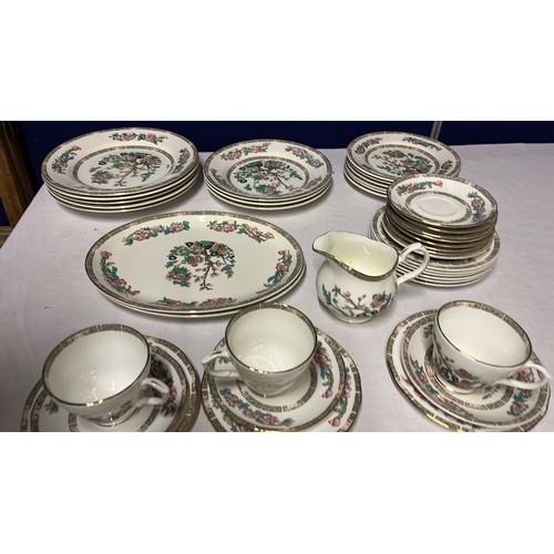 438 - QTY OF INDIAN TREE PATTERN TABLE WARE