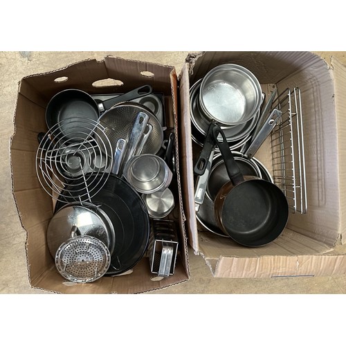 440 - QTY OF KITCHEN COOK WARE